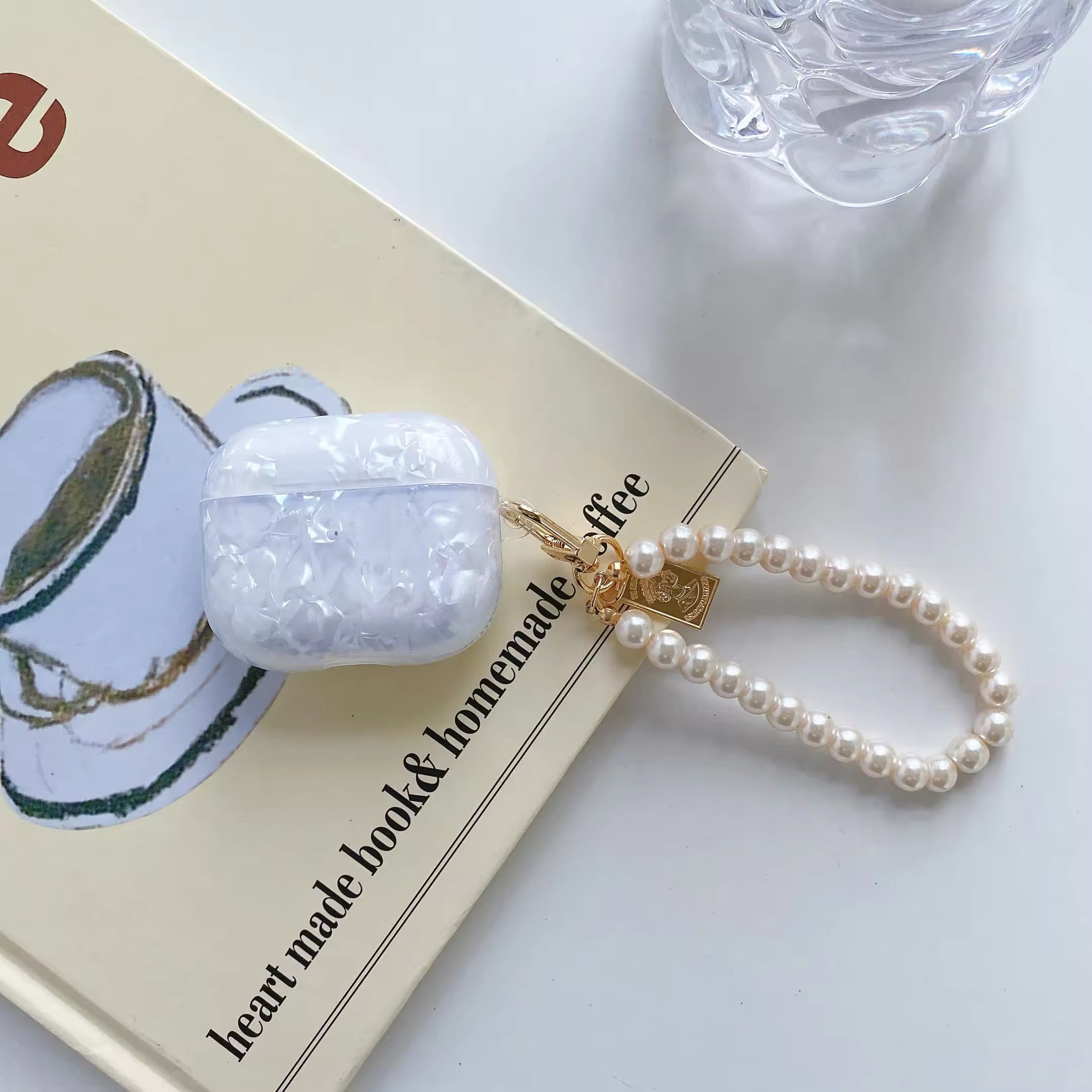 Shell Pastel AirPods Case