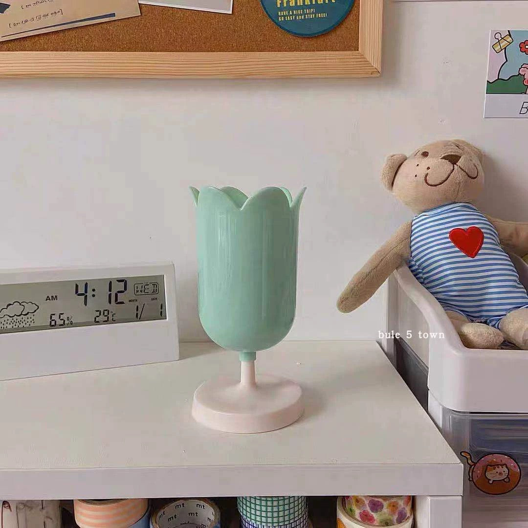 Tulip Pen Holder