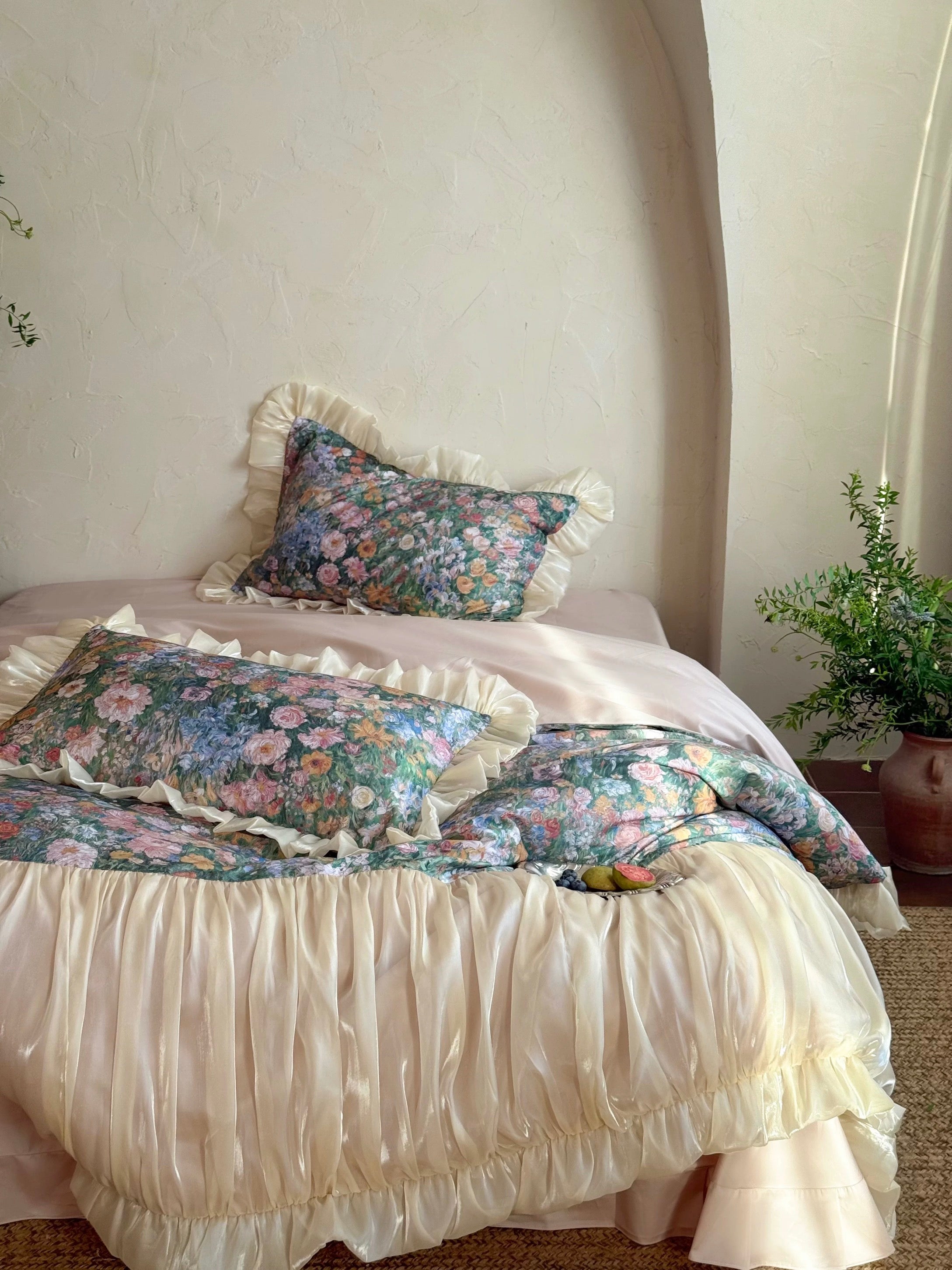 Oil Painting Floral Ruffle Cotton Bedding Set